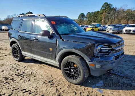 2021 Ford Bronco Sport Badlands z USA, uszkodzony, nr VIN 3FMCR9D91MRB06278